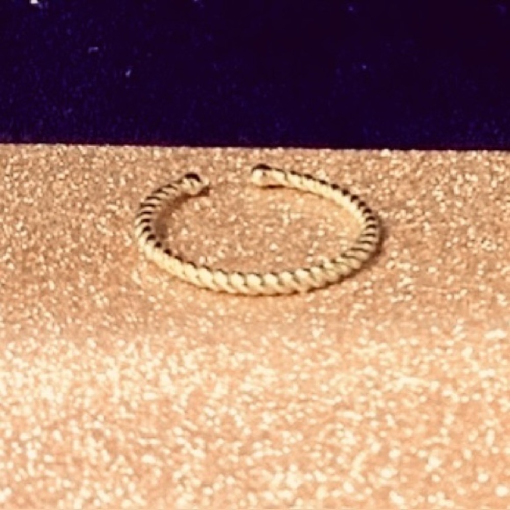 Gold Thin Rope Twisted Open Ring